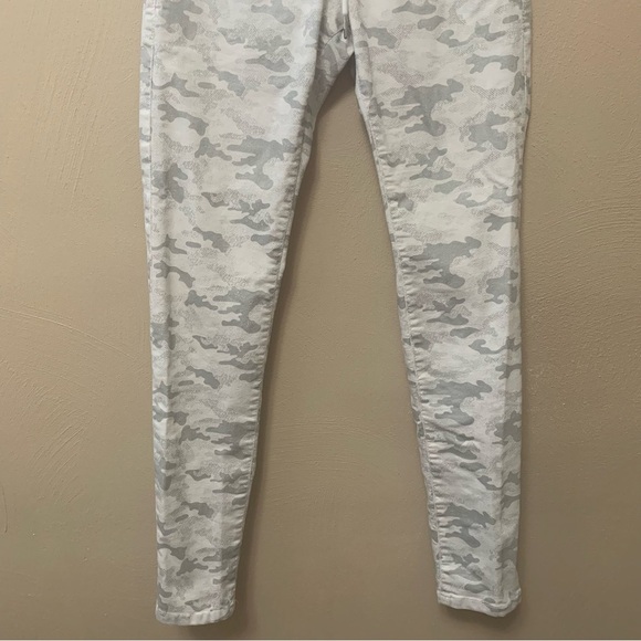 Bevy Flog Shely Jogger White Gray Silver Camo Size 24 - Picture 4 of 13